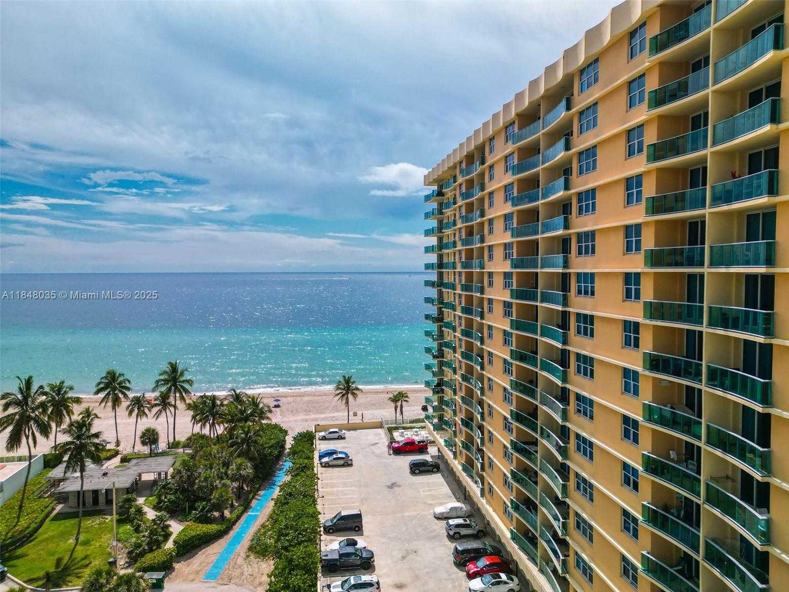 Small Image of 2501 SOUTH OCEAN DR #PH39, Hollywood Number 42
