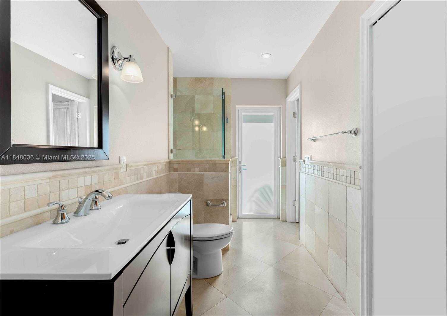 Small Image of 12511 RAMIRO ST, Coral Gables Number 14