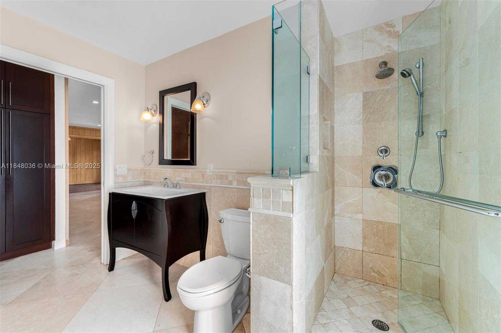 Small Image of 12511 RAMIRO ST, Coral Gables Number 15