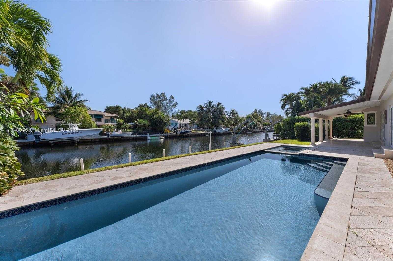 Small Image of 12511 RAMIRO ST, Coral Gables Number 7