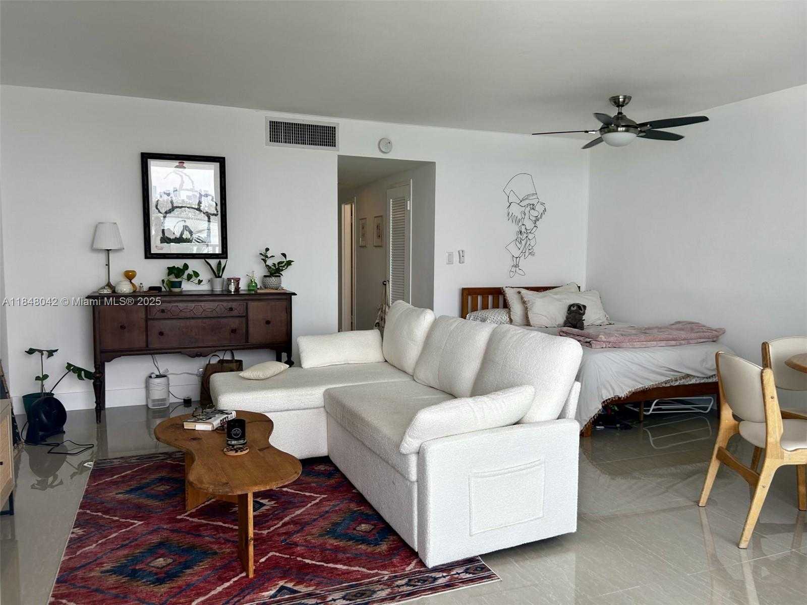 Small Image of 1000 WEST AVE #320, Miami Beach Number 3