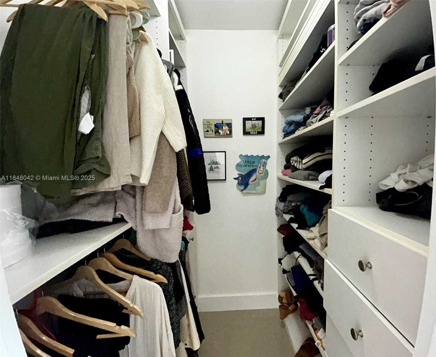 Small Image of 1000 WEST AVE #320, Miami Beach Number 7