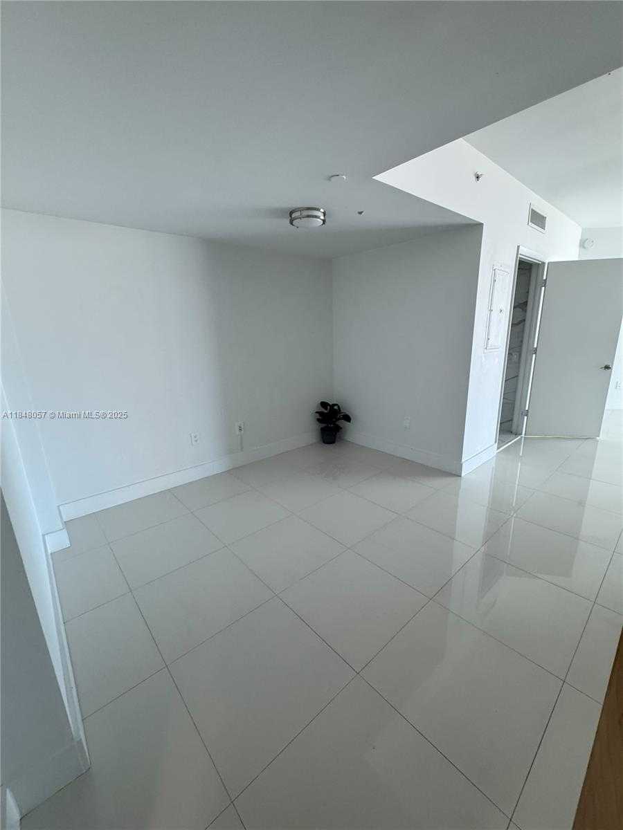 Small Image of 350 SOUTH MIAMI AVE #3007, Miami Number 15