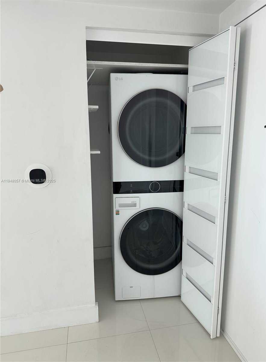 Small Image of 350 SOUTH MIAMI AVE #3007, Miami Number 16