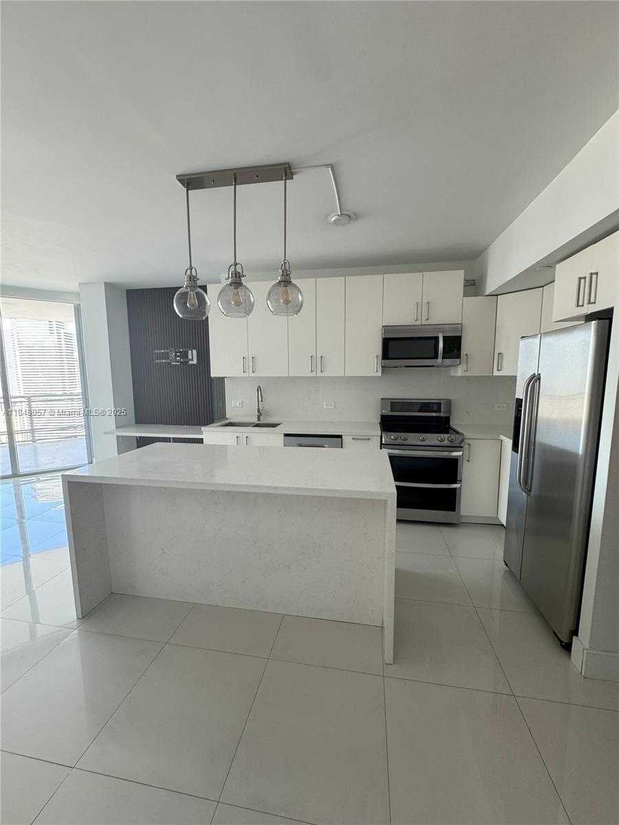 Small Image of 350 SOUTH MIAMI AVE #3007, Miami Number 8