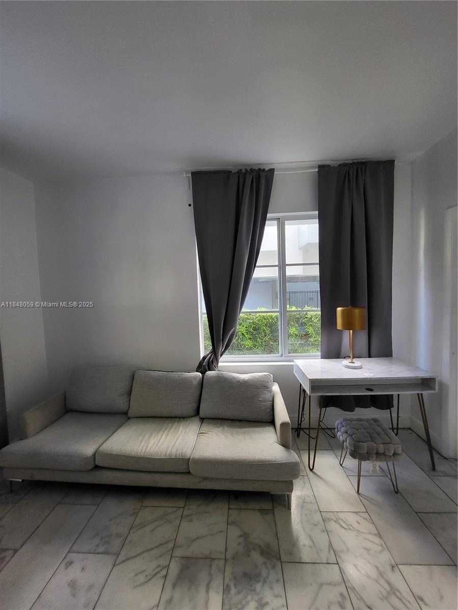 Small Image of 1008 JEFFERSON AVE #303, Miami Beach Number 11
