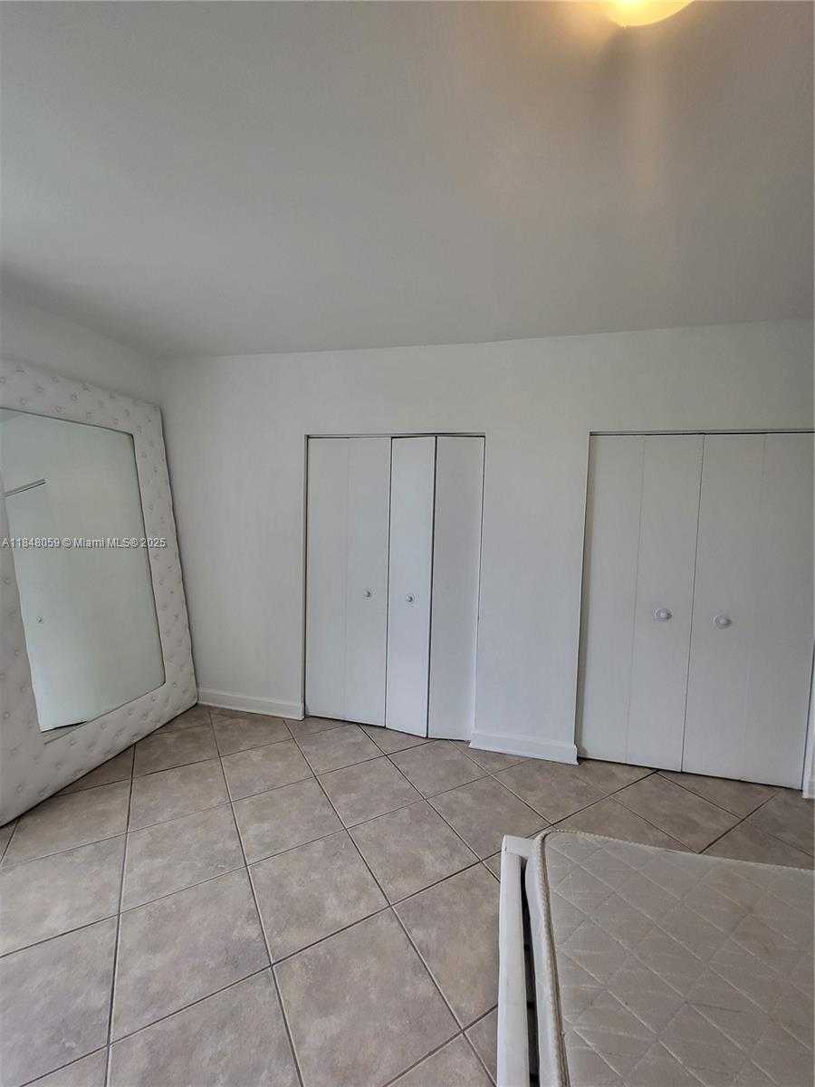 Small Image of 1008 JEFFERSON AVE #303, Miami Beach Number 7