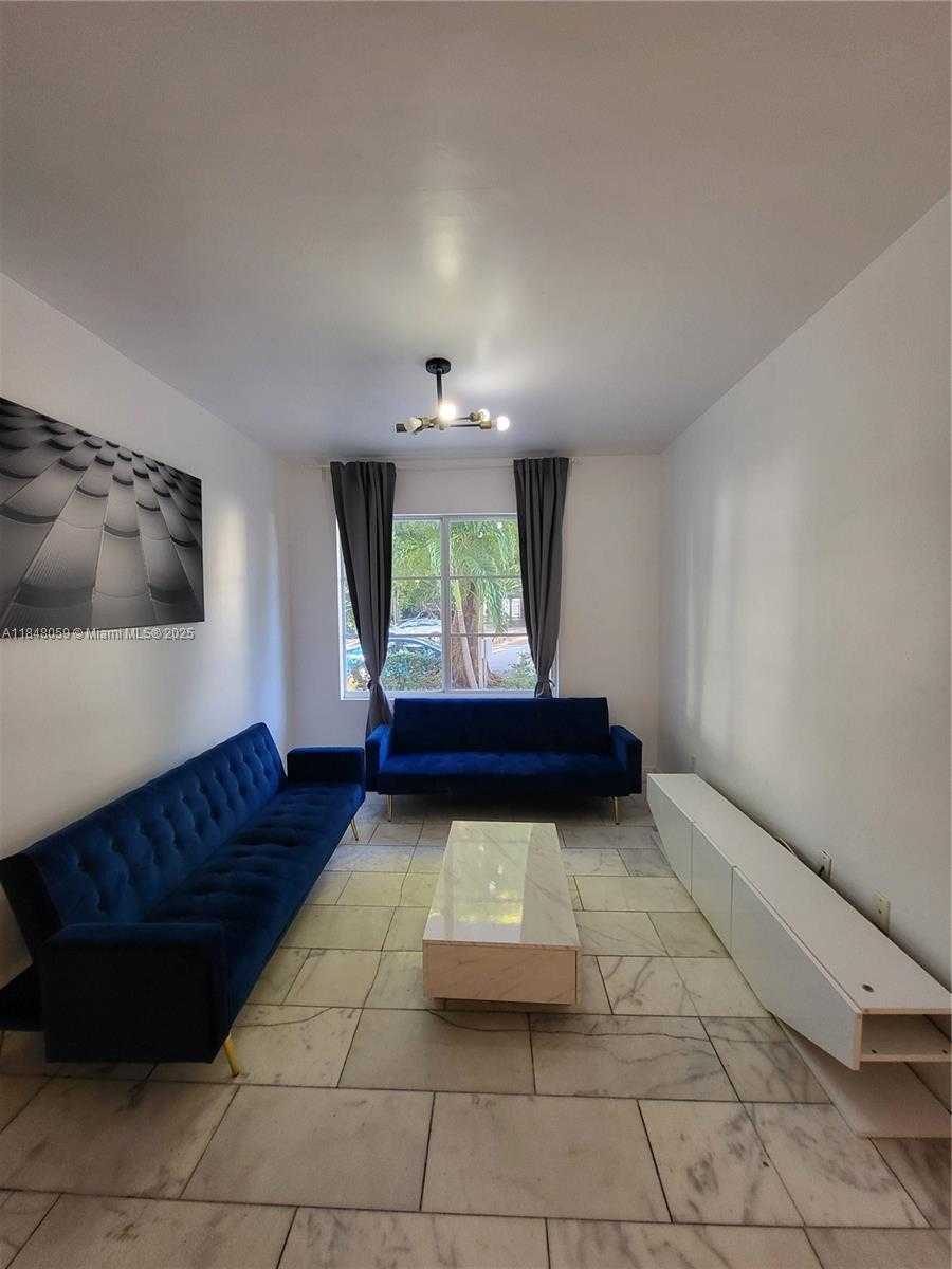 Small Image of 1008 JEFFERSON AVE #303, Miami Beach Number 9