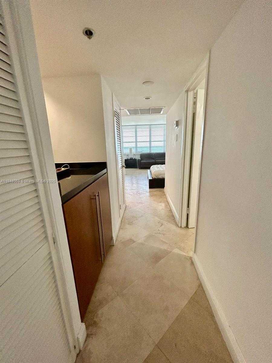 Small Image of 100 LINCOLN RD #1519, Miami Beach Number 6