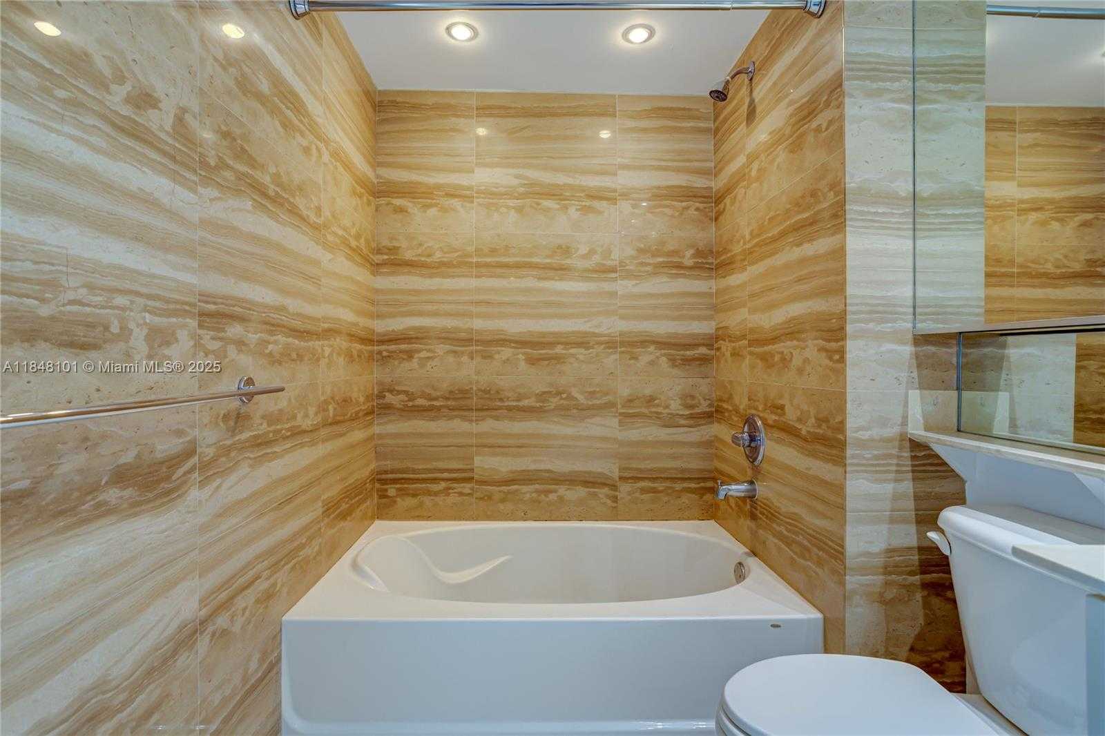 Small Image of 325 SOUTH BISCAYNE BLVD #2418, Miami Number 10