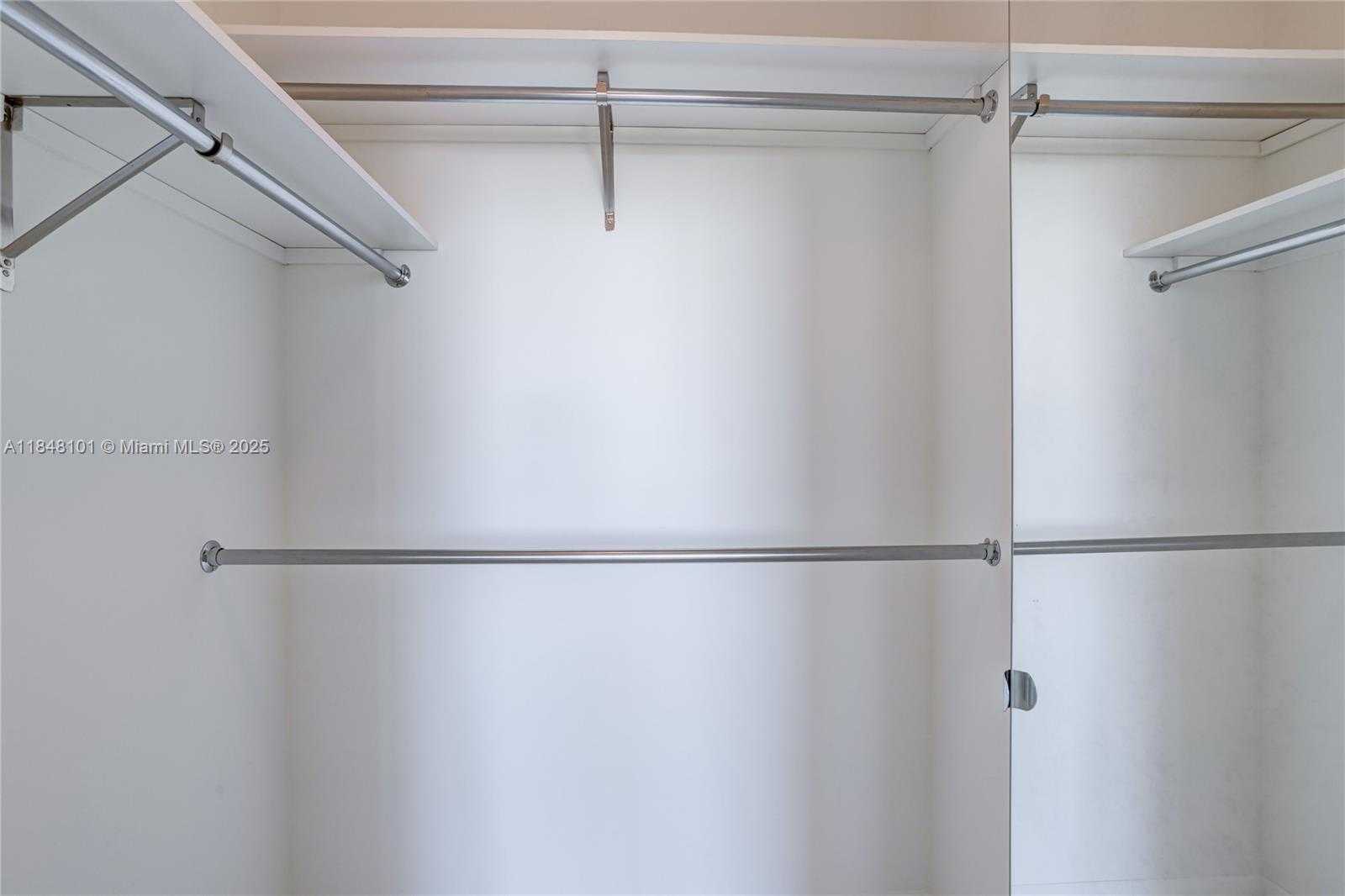 Small Image of 325 SOUTH BISCAYNE BLVD #2418, Miami Number 16