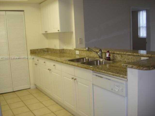 Small Image of 19501 WEST COUNTRY CLUB DR #712, Aventura Number 12