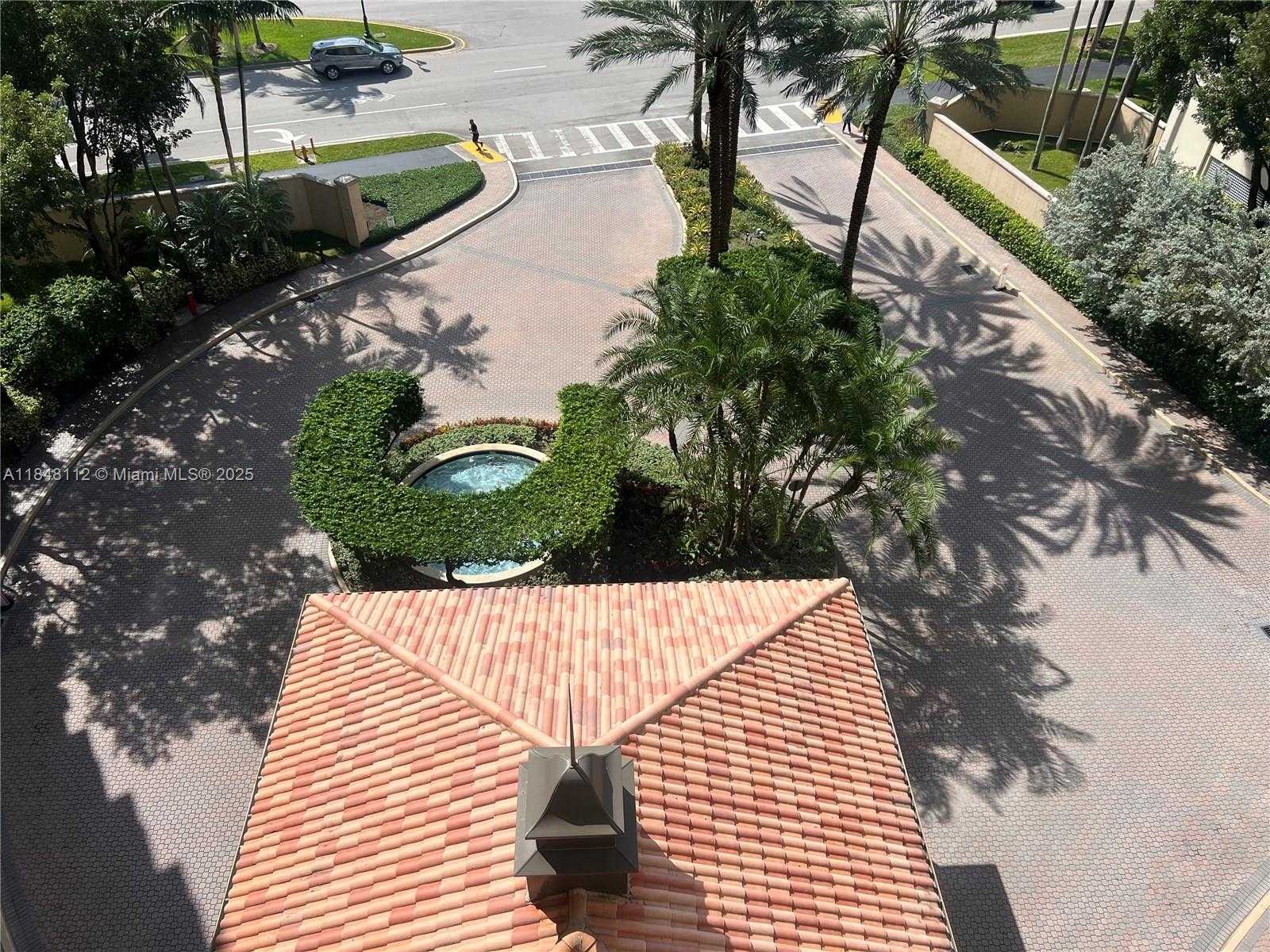 Small Image of 19501 WEST COUNTRY CLUB DR #712, Aventura Number 19