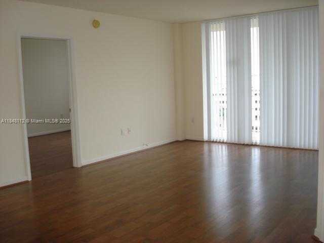 Small Image of 19501 WEST COUNTRY CLUB DR #712, Aventura Number 3