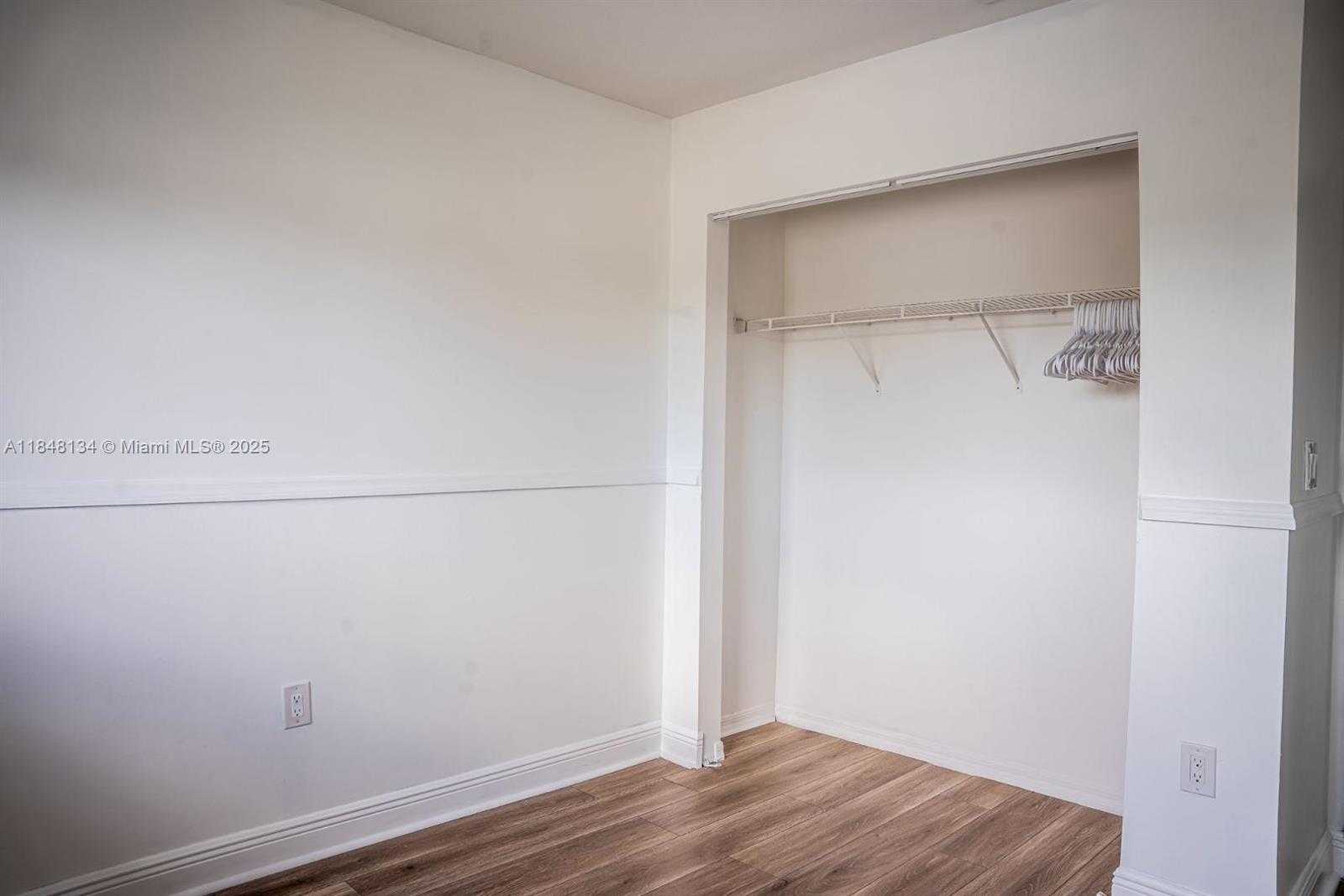 Small Image of 16710 SOUTH WEST 140TH, Miami Number 22