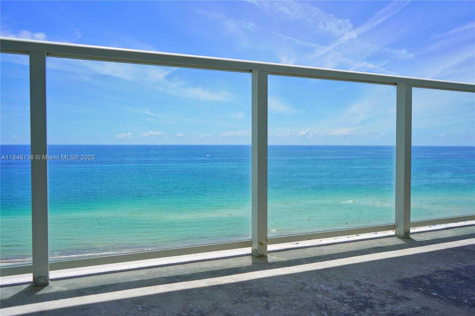 Small Image of 5701 COLLINS AVE #1710, Miami Beach Number 2