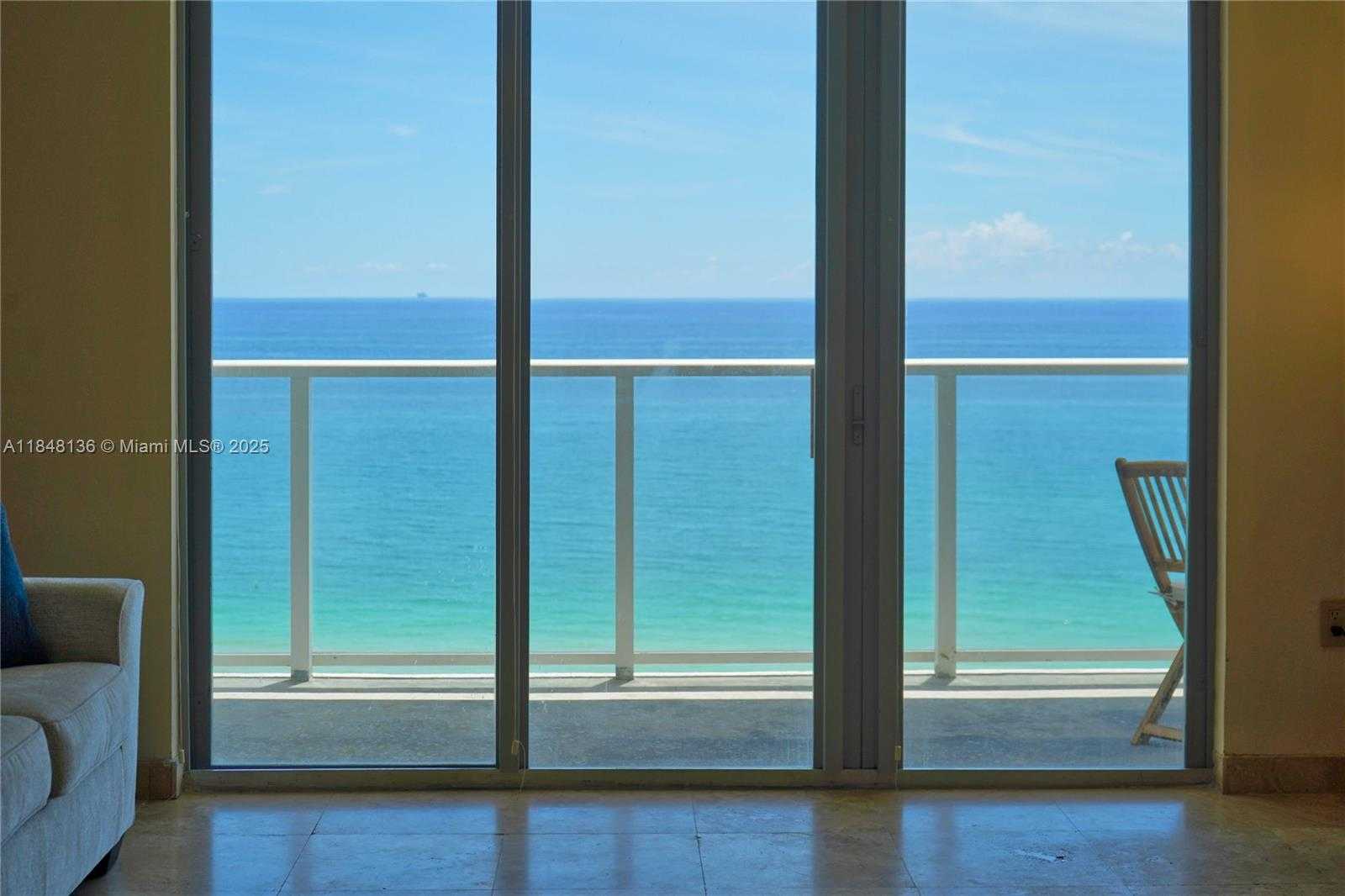 Small Image of 5701 COLLINS AVE #1710, Miami Beach Number 3