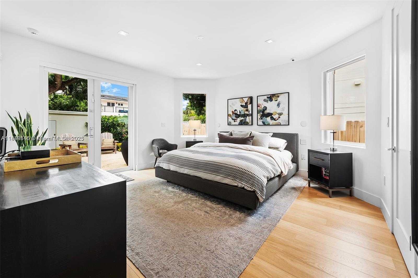 Small Image of 4301 POST AVE, Miami Beach Number 6