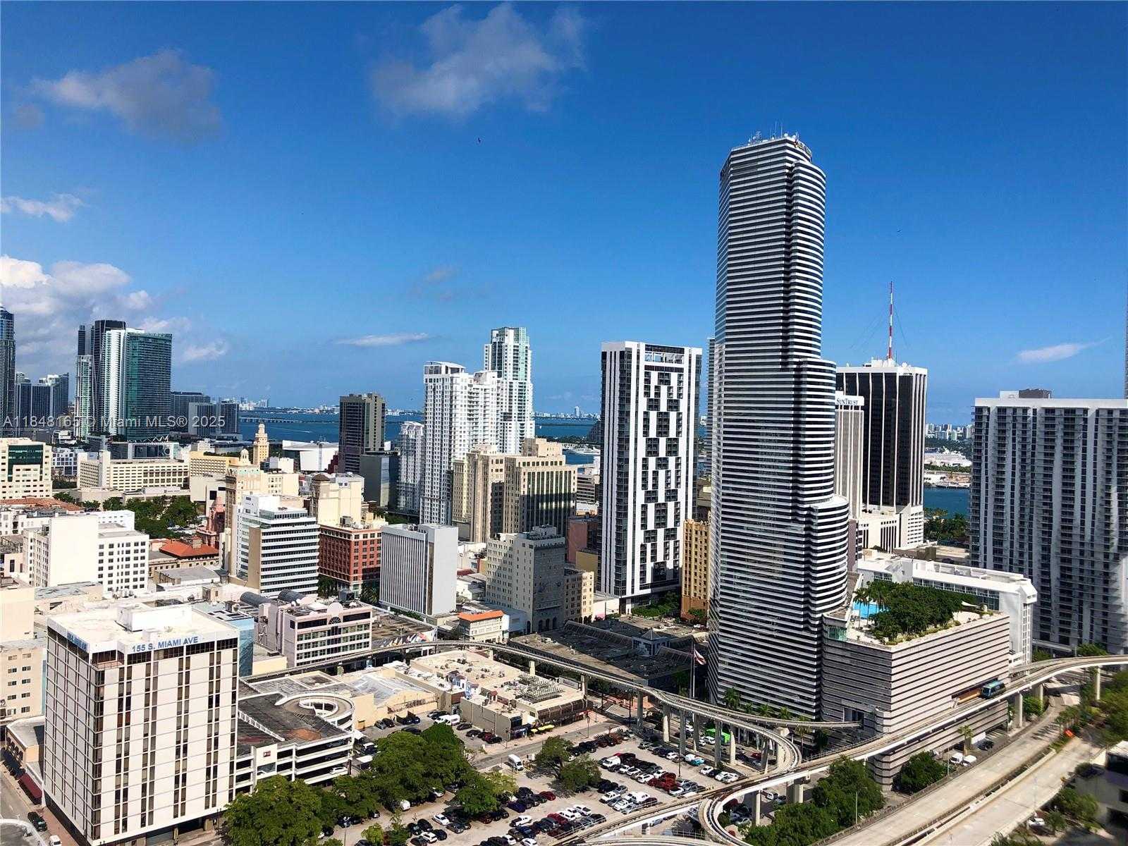 Small Image of 350 SOUTH MIAMI AVE #3405, Miami Number 4