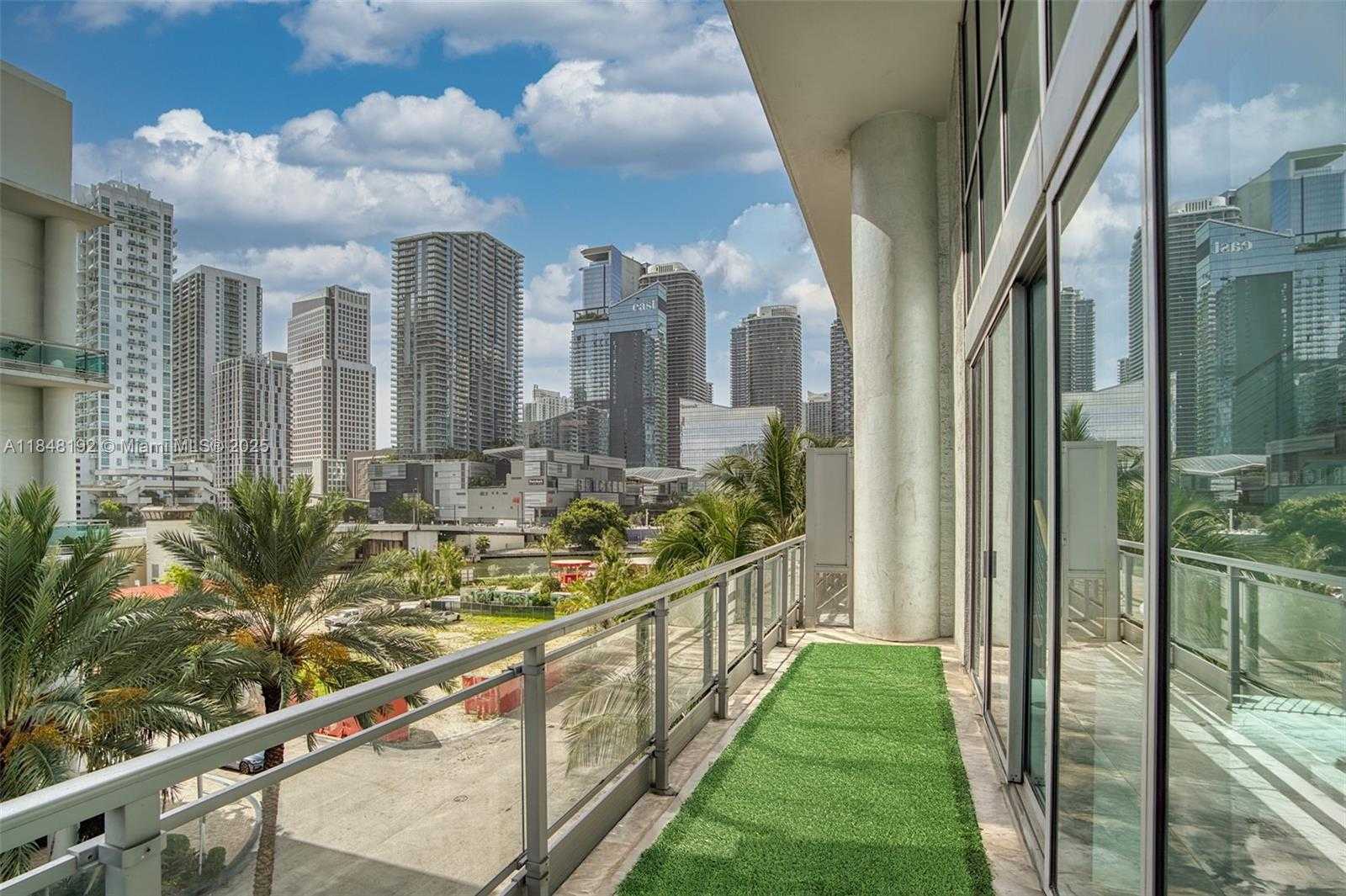 Small Image of 90 SOUTH WEST 3RD ST #TH506, Miami Number 30