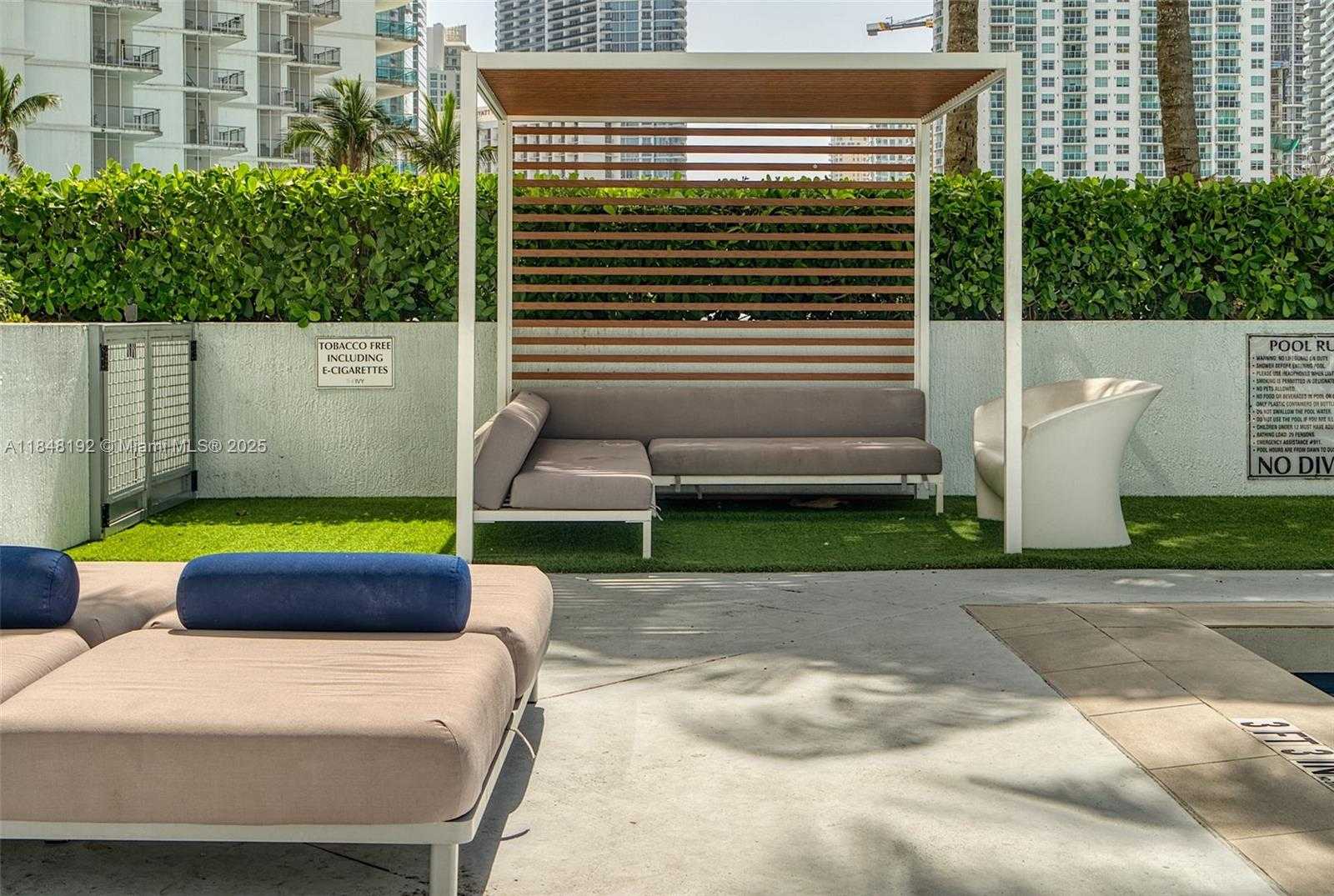 Small Image of 90 SOUTH WEST 3RD ST #TH506, Miami Number 45