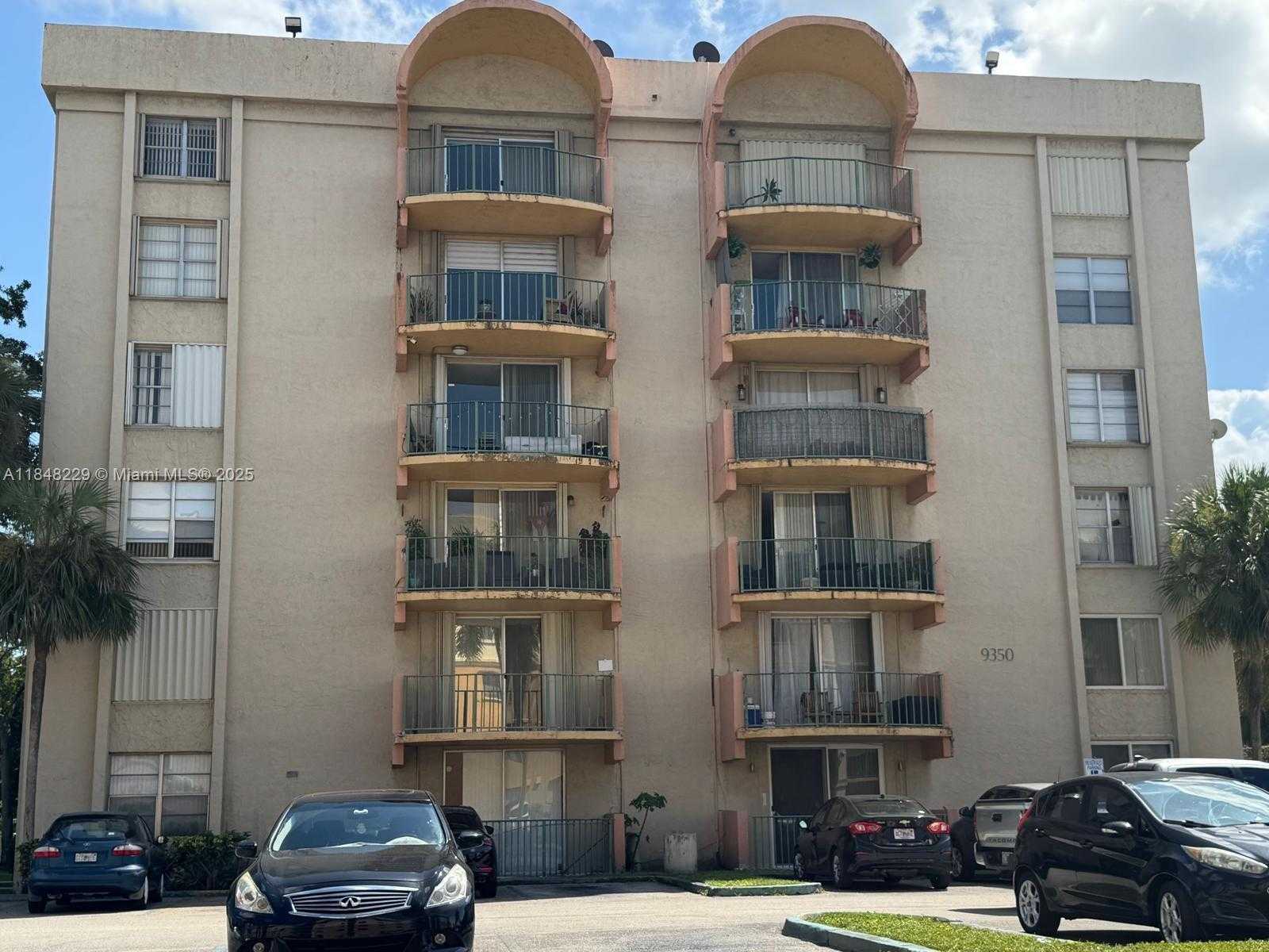 Small Image of 9350 FONTAINEBLEAU BLVD #606, Miami Number 2