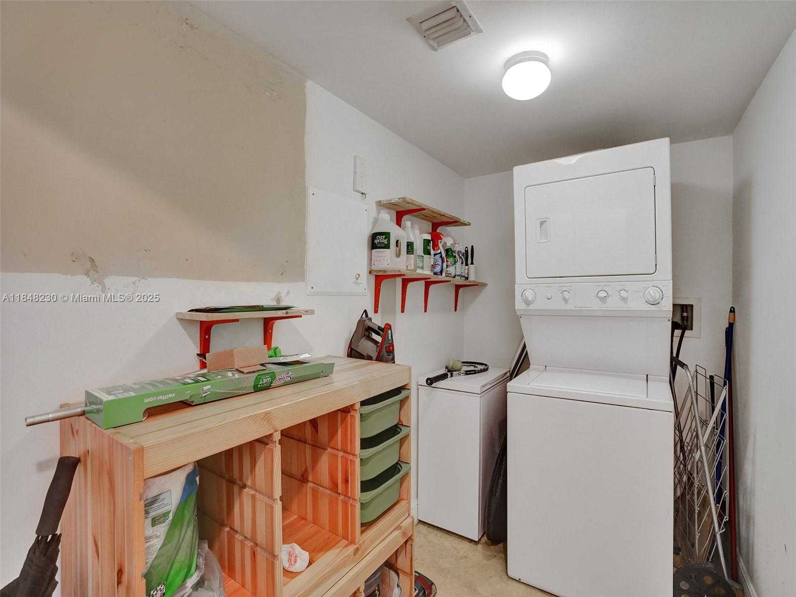 Small Image of 1250 SOUTH MIAMI AVE #1201, Miami Number 27