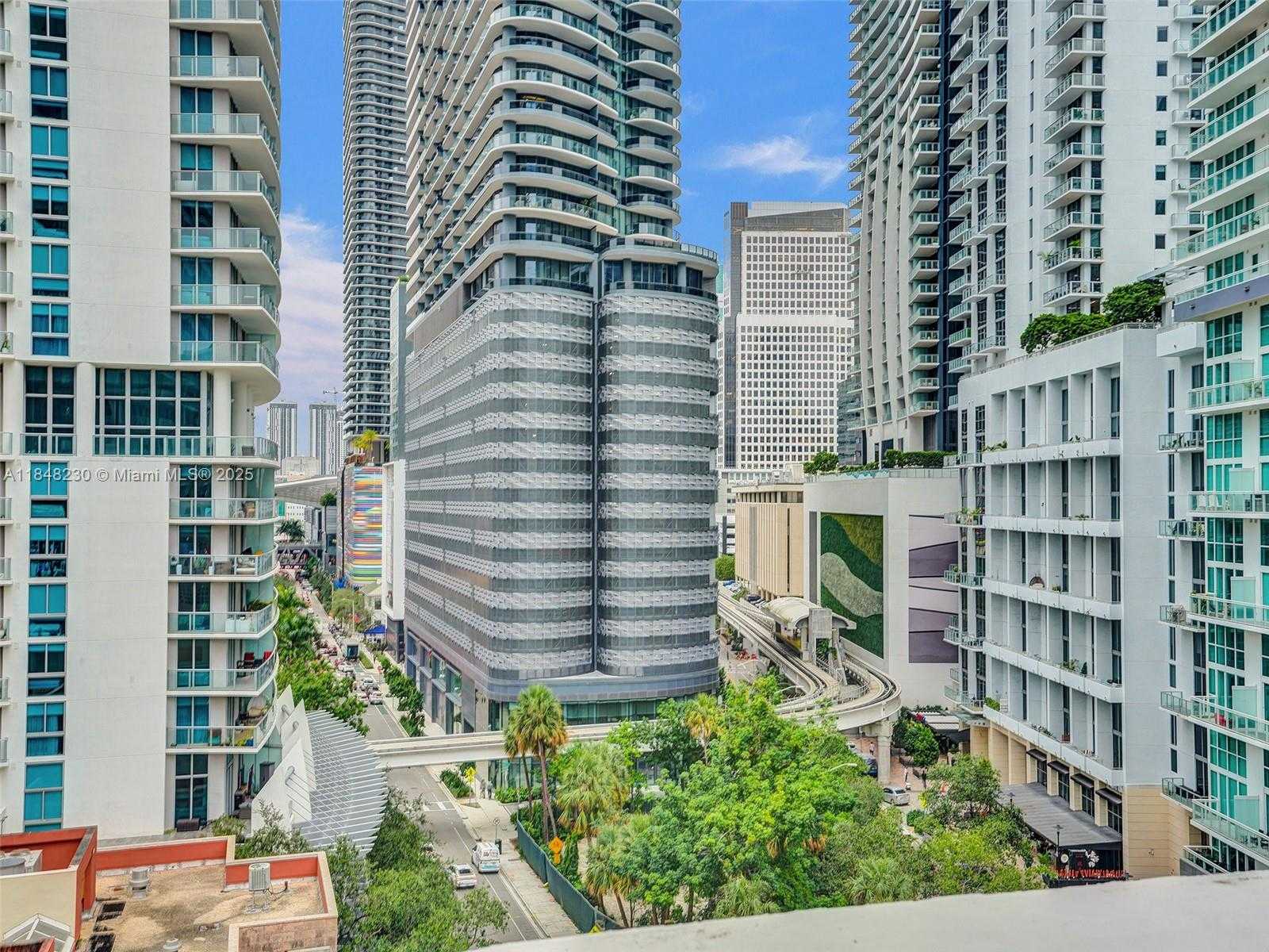 Small Image of 1250 SOUTH MIAMI AVE #1201, Miami Number 40