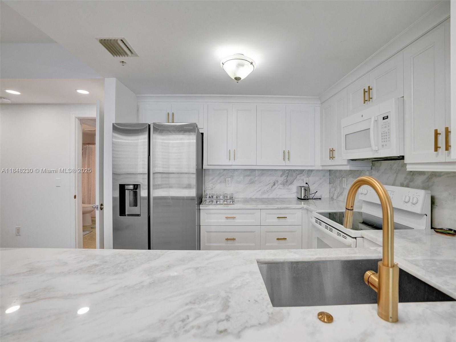 Small Image of 1250 SOUTH MIAMI AVE #1201, Miami Number 9