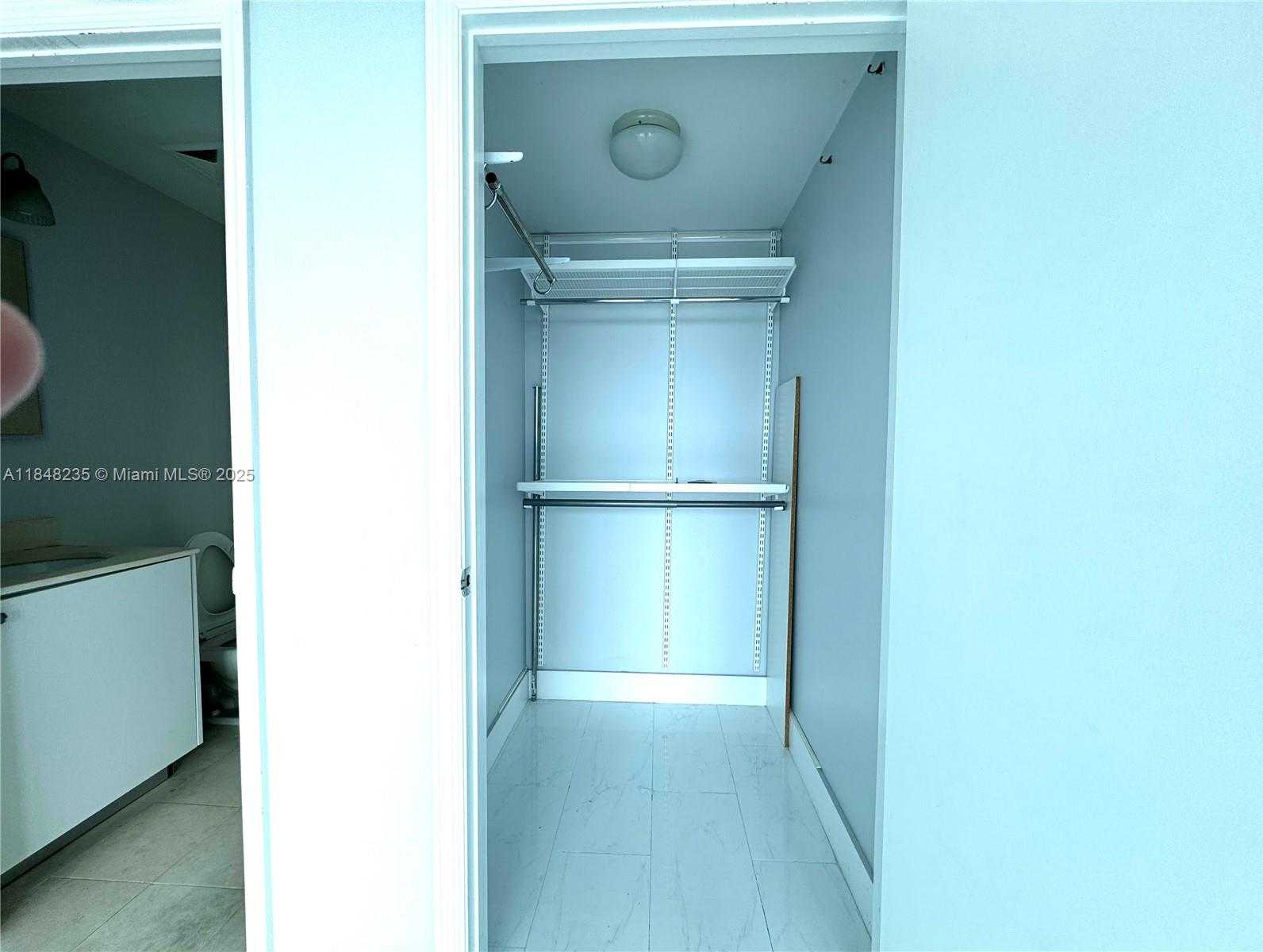Small Image of 60 SOUTH WEST 13TH ST #3408, Miami Number 18