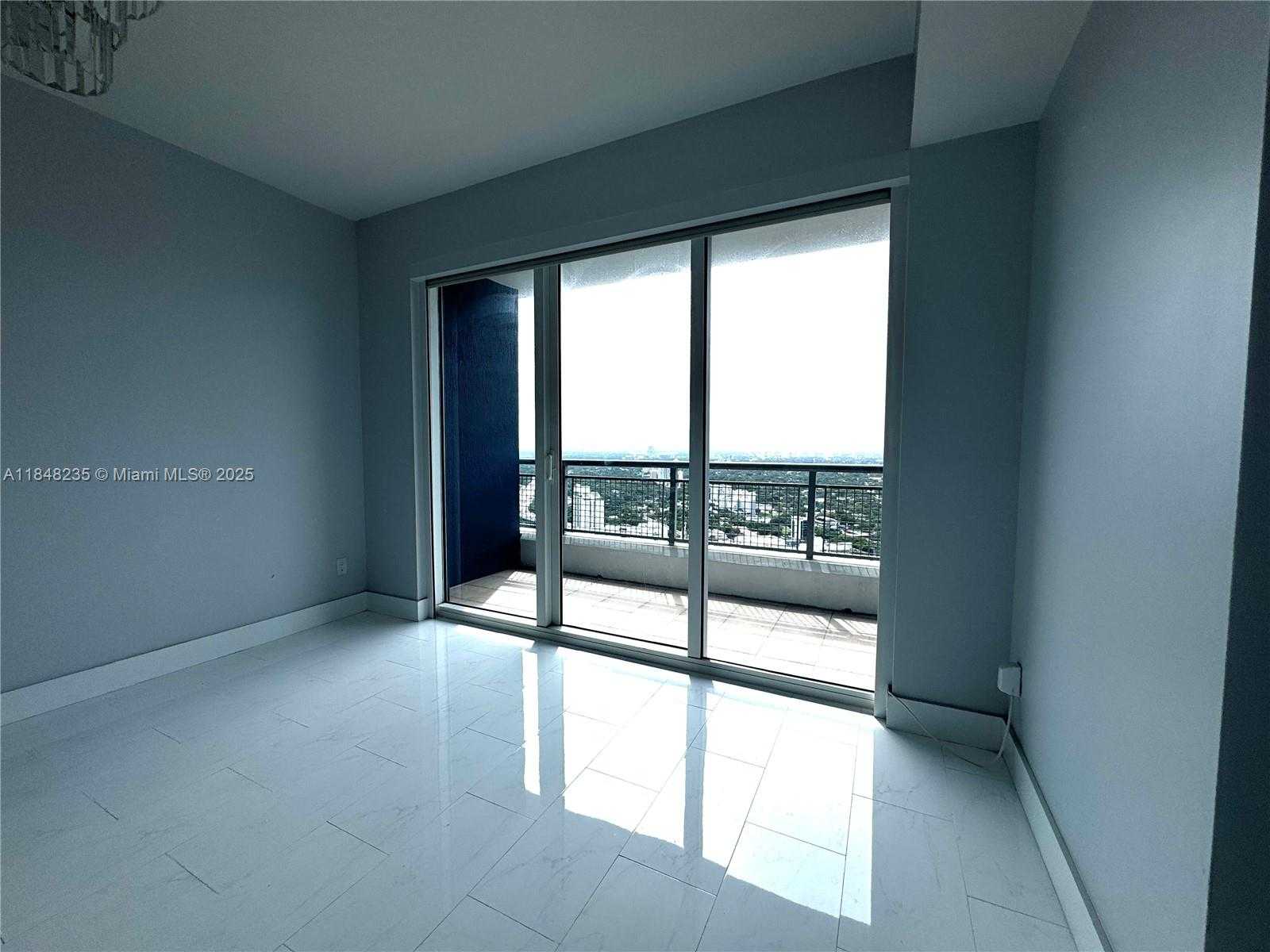 Small Image of 60 SOUTH WEST 13TH ST #3408, Miami Number 20