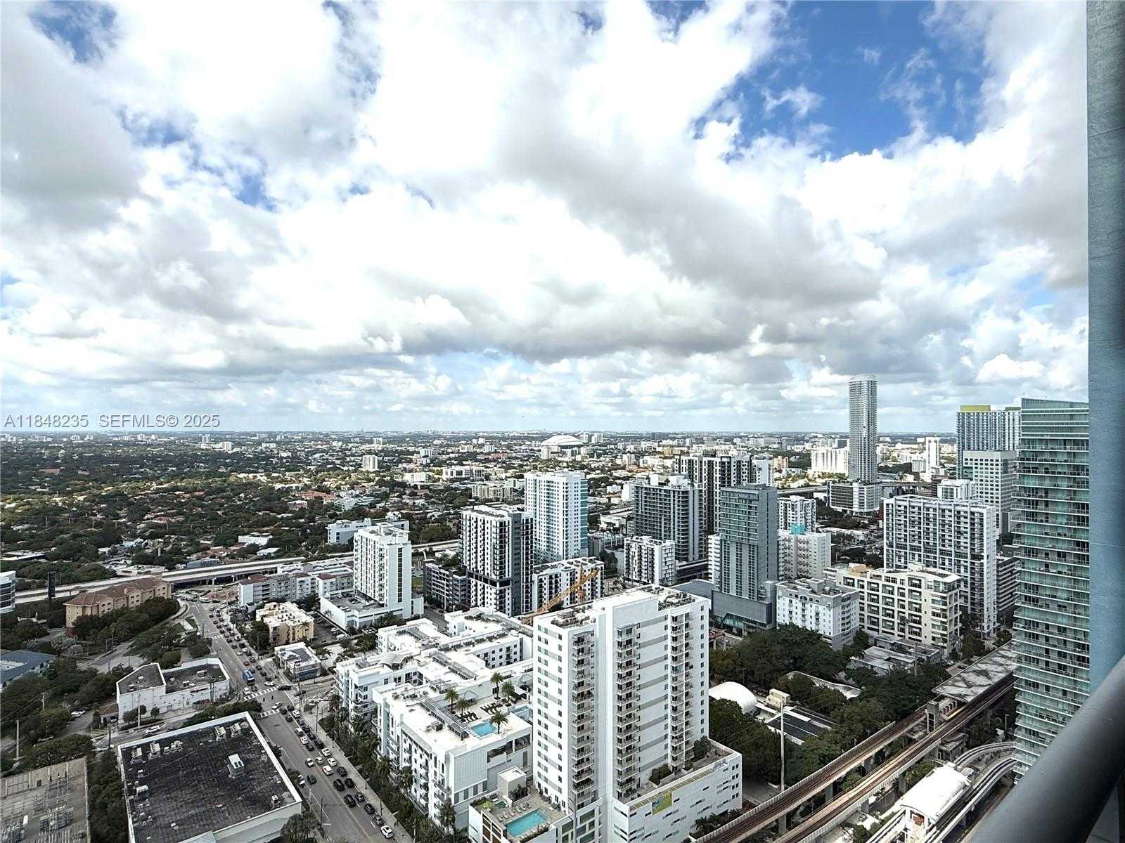Small Image of 60 SOUTH WEST 13TH ST #3408, Miami Number 38