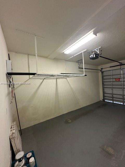 Small Image of Doral Number 17