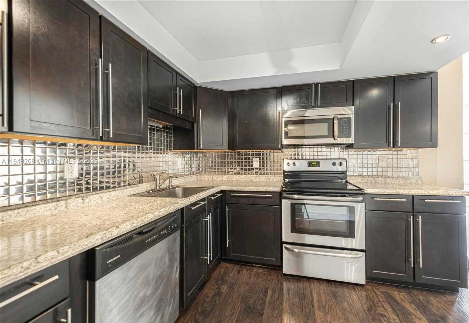 Small Image of 501 THREE ISLANDS BLVD #519, Hallandale Beach Number 12