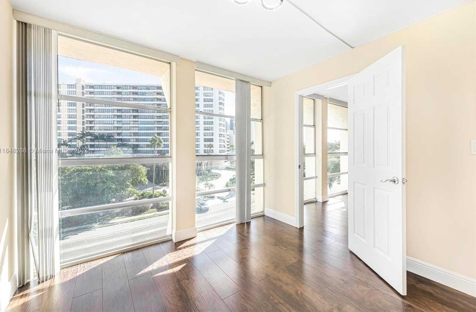 Small Image of 501 THREE ISLANDS BLVD #519, Hallandale Beach Number 21