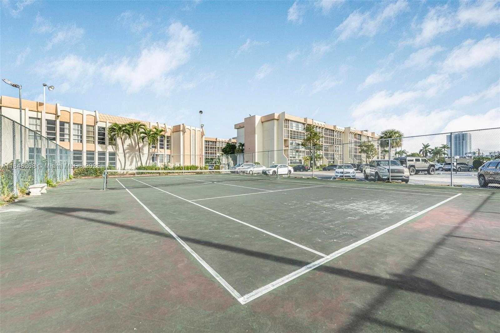 Small Image of 501 THREE ISLANDS BLVD #519, Hallandale Beach Number 26