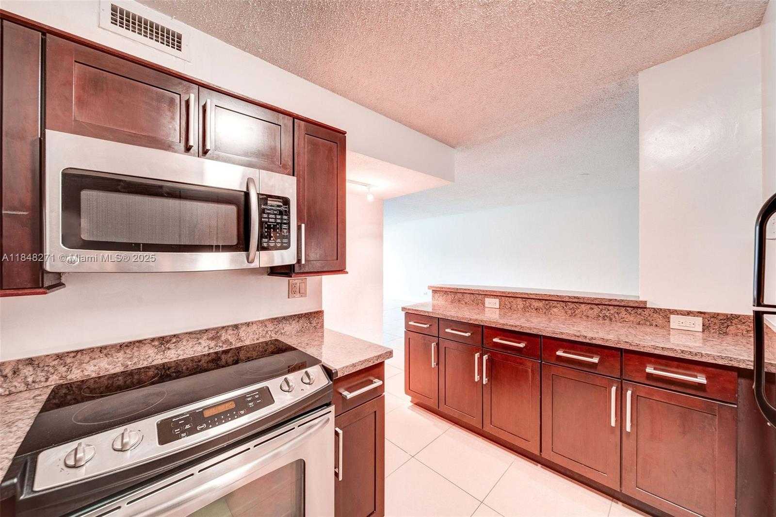 Small Image of 1500 BAY RD #S-1246, Miami Beach Number 11