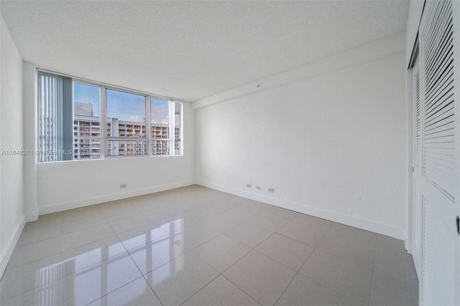 Small Image of 1500 BAY RD #S-1246, Miami Beach Number 14