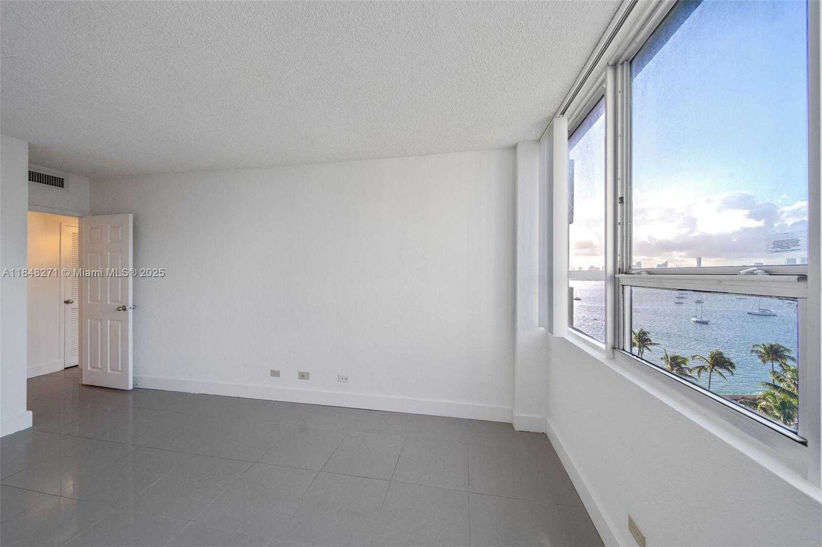 Small Image of 1500 BAY RD #S-1246, Miami Beach Number 15