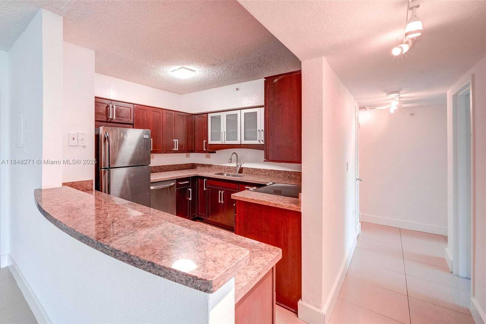 Small Image of 1500 BAY RD #S-1246, Miami Beach Number 9