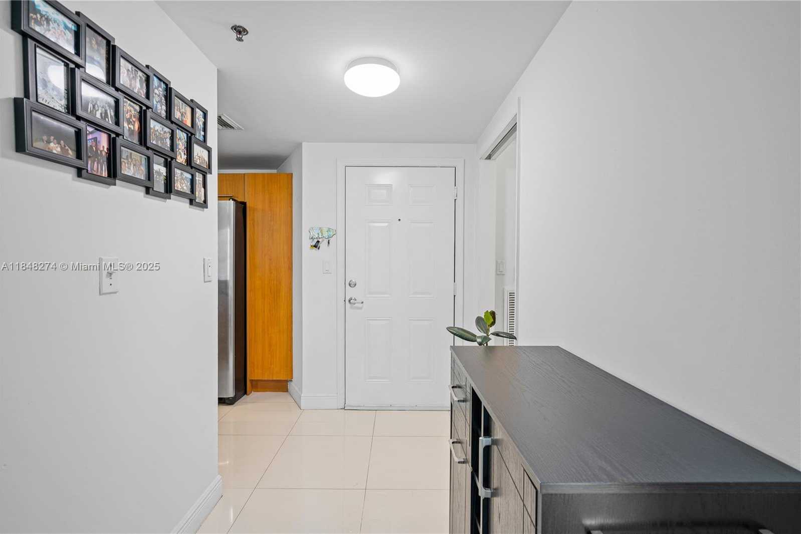 Small Image of 6362 COLLINS AVE #304, Miami Beach Number 11