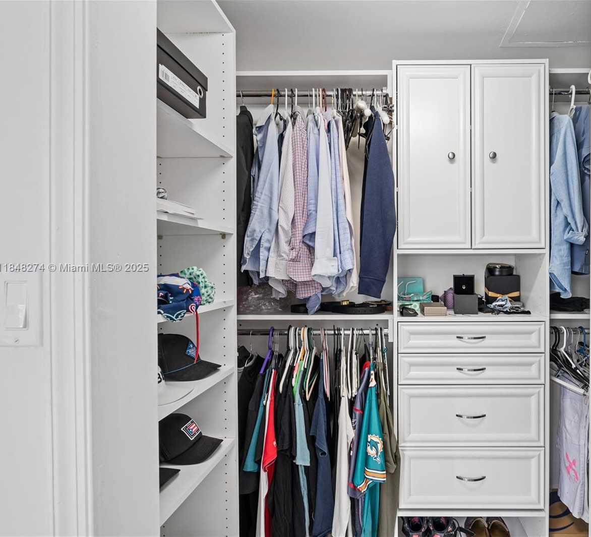 Small Image of 6362 COLLINS AVE #304, Miami Beach Number 19