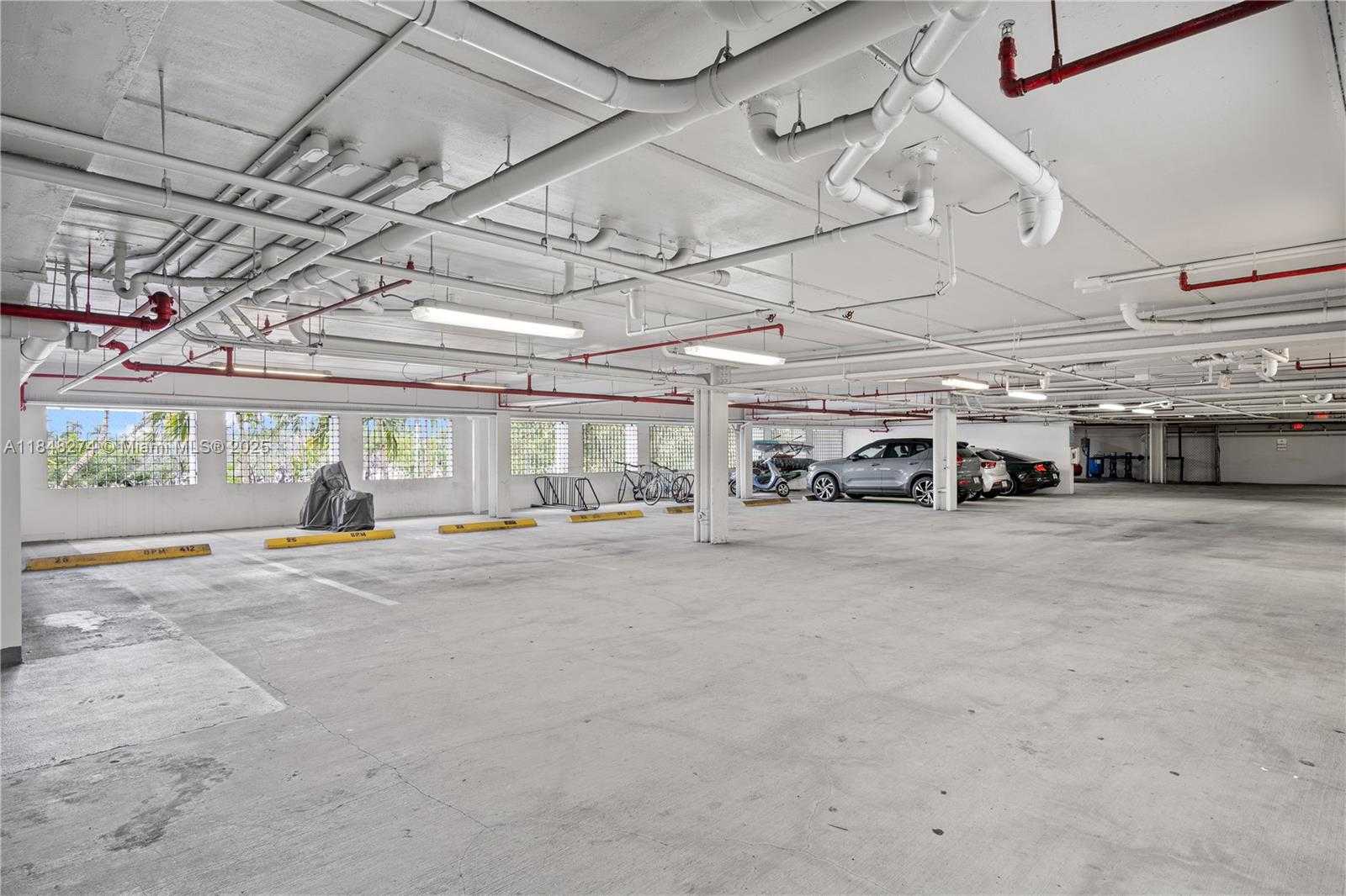 Small Image of 6362 COLLINS AVE #304, Miami Beach Number 35