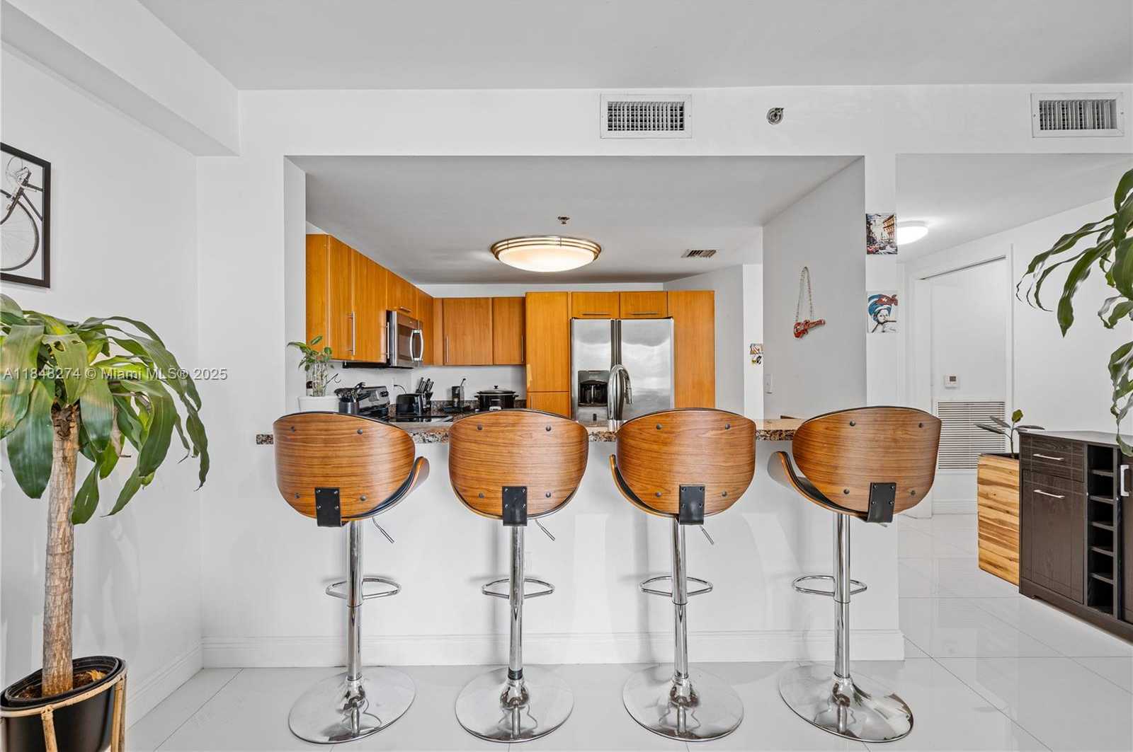 Small Image of 6362 COLLINS AVE #304, Miami Beach Number 6