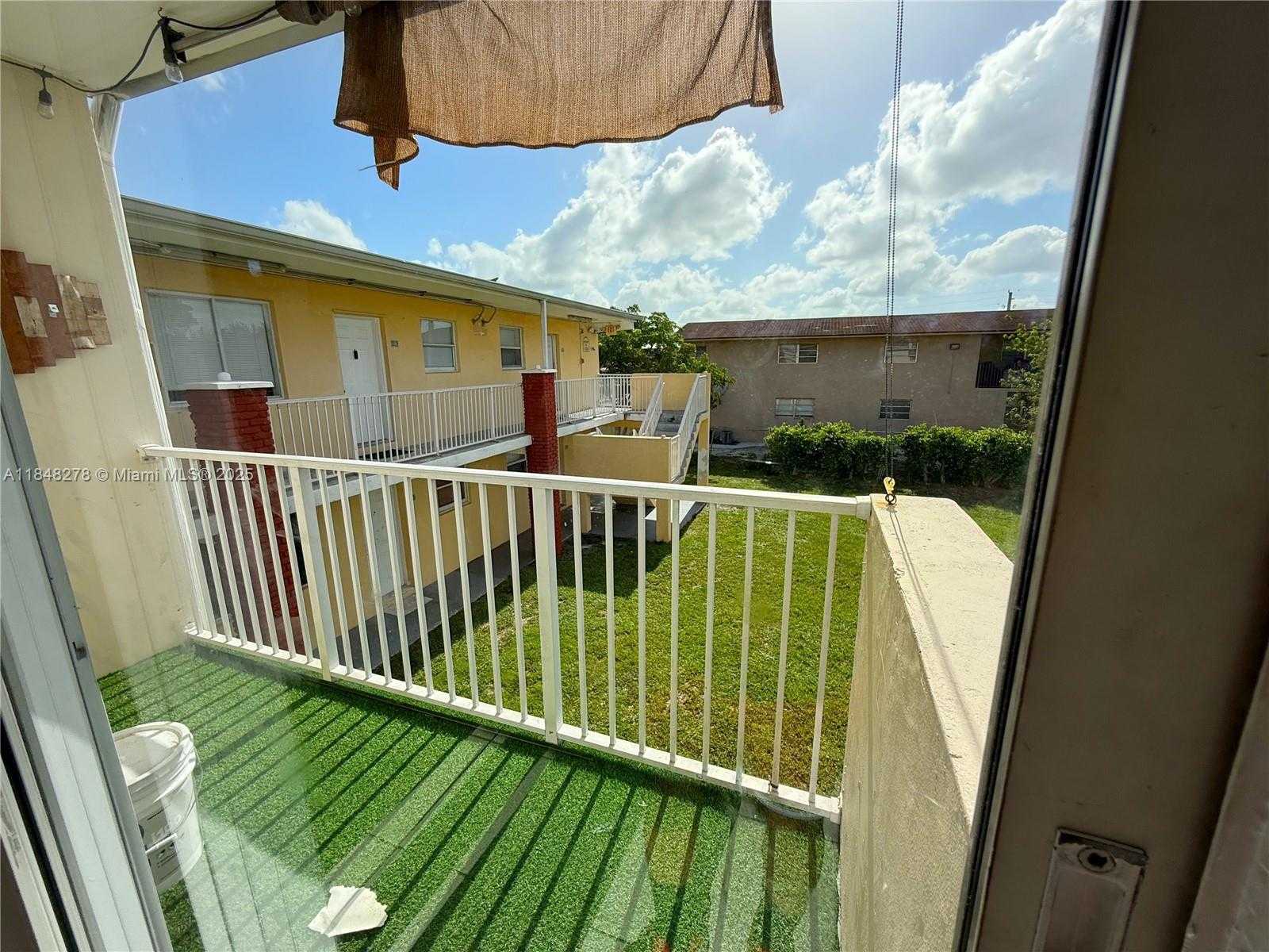 Small Image of 1255 WEST 49TH PL #H204, Hialeah Number 2