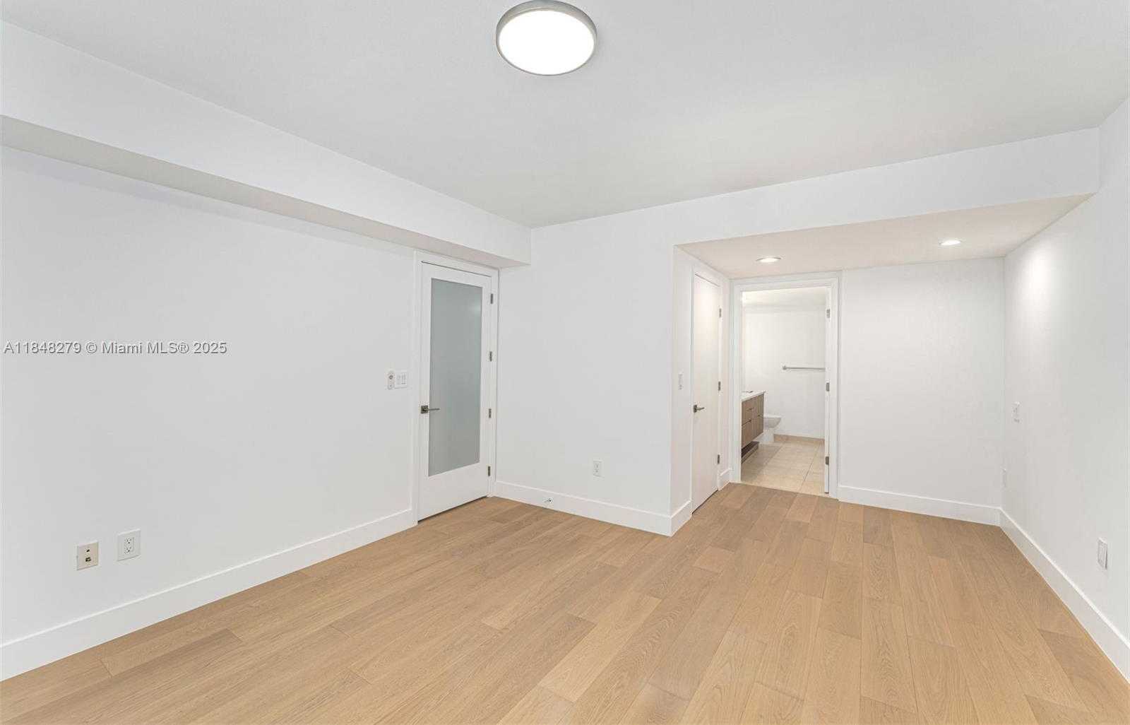 Small Image of 50 BISCAYNE BLVD #2710, Miami Number 16