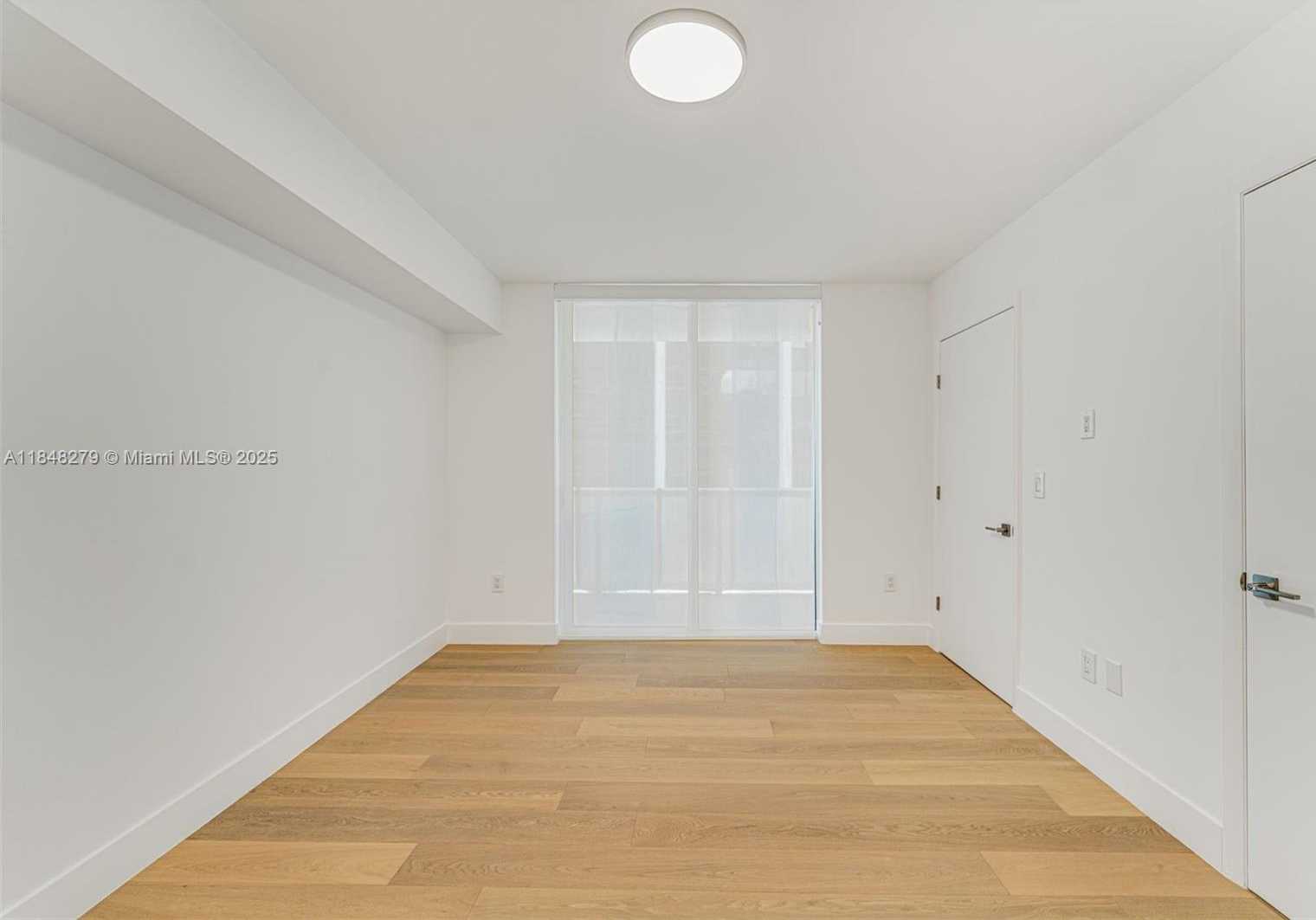 Small Image of 50 BISCAYNE BLVD #2710, Miami Number 21