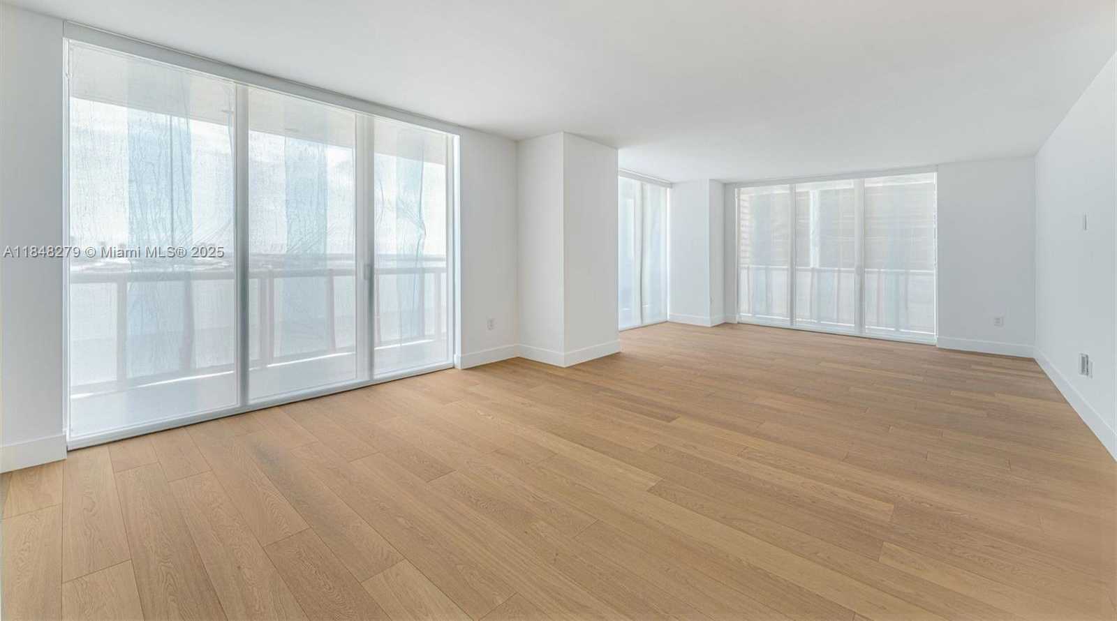 Small Image of 50 BISCAYNE BLVD #2710, Miami Number 9