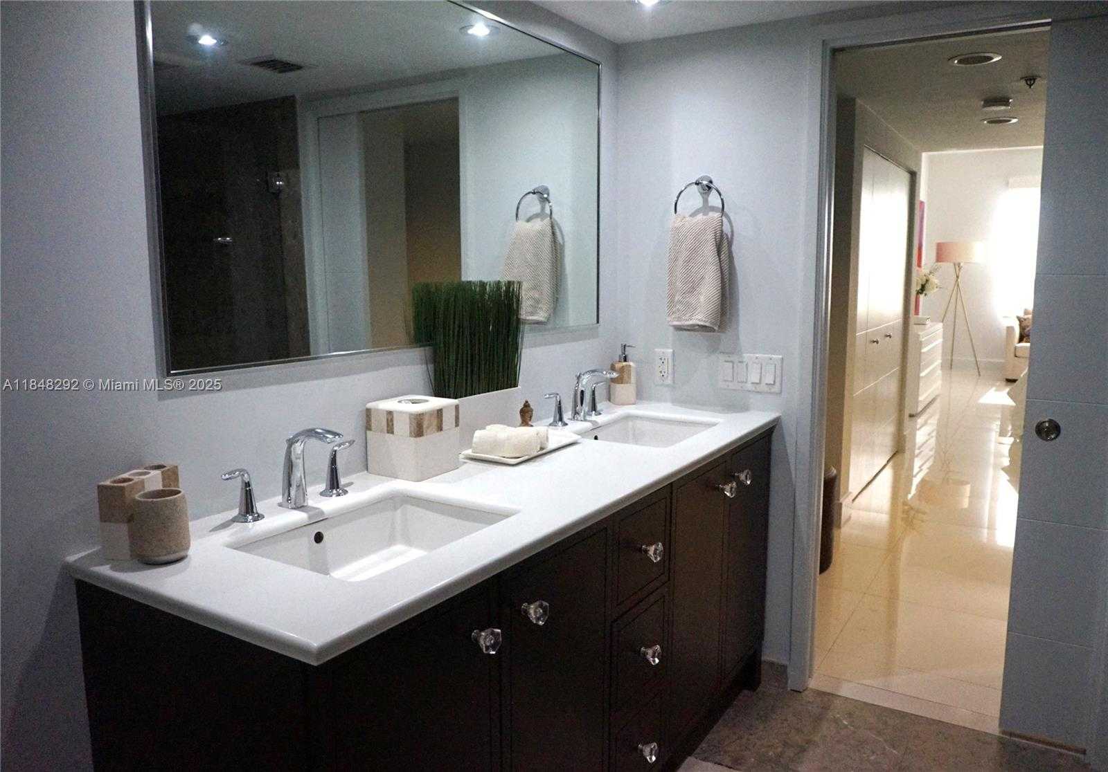 Small Image of 251 CRANDON BLVD #408, Key Biscayne Number 28