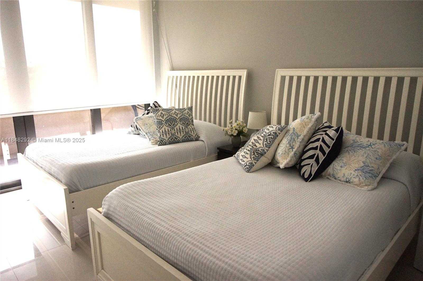Small Image of 251 CRANDON BLVD #408, Key Biscayne Number 31